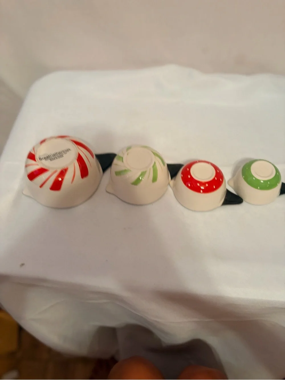Set of 4 Snowman Measuring Cups - Festive Red & Green Interiors